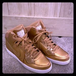 Nike Air Force One. Rose Gold. Size 10
